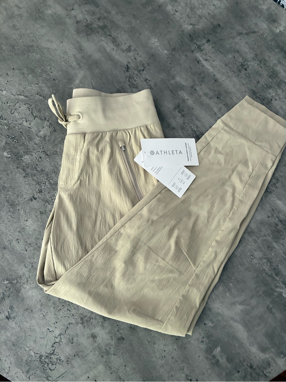 NWT Athleta Trekkie North Jogger Pants